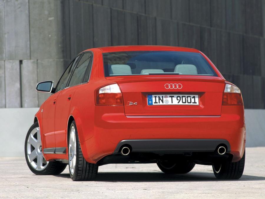  Audi S4 Sedan (B6, 8E) 2003 года  (фото 8 из 18)